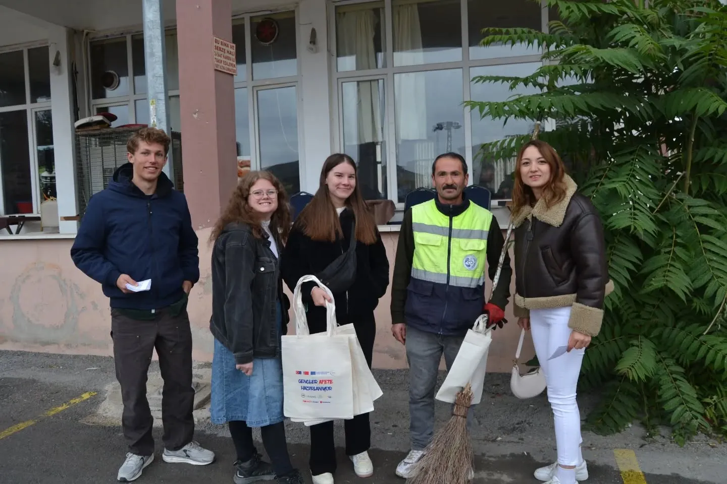 Gönüllülerimiz Sorgun’un sokaklarına indi.